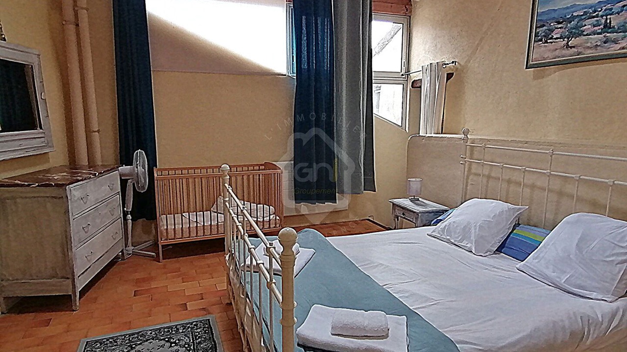 Photo of Others in Collias