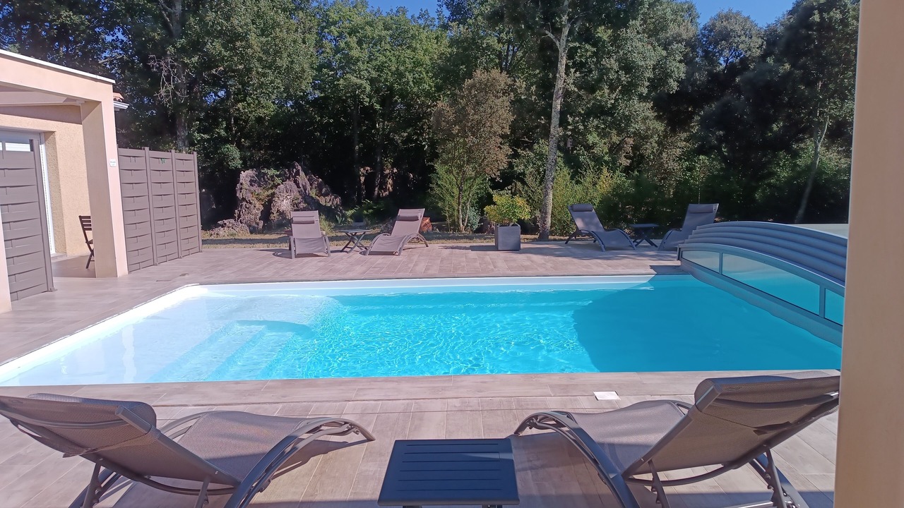 Photo of Outdoor in Saint-Martin-de-Londres