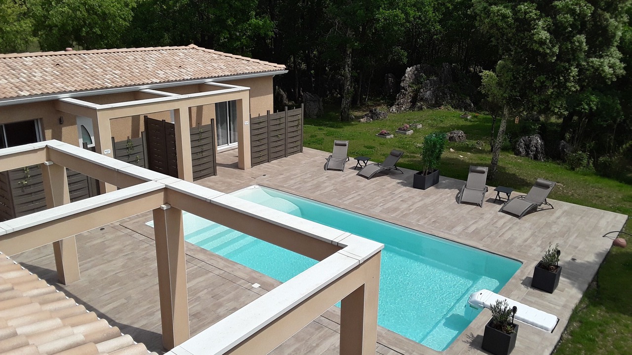Photo of Outdoor in Saint-Martin-de-Londres