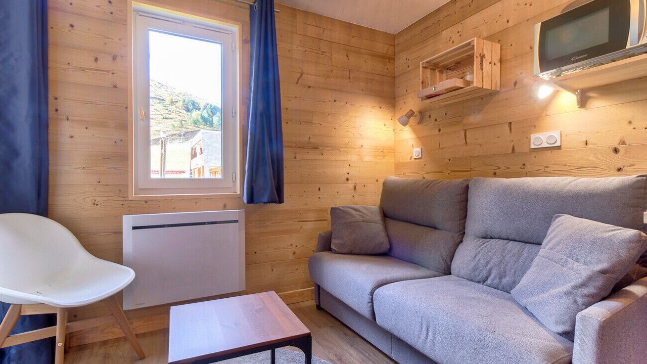 Photo of Livingroom in Genos