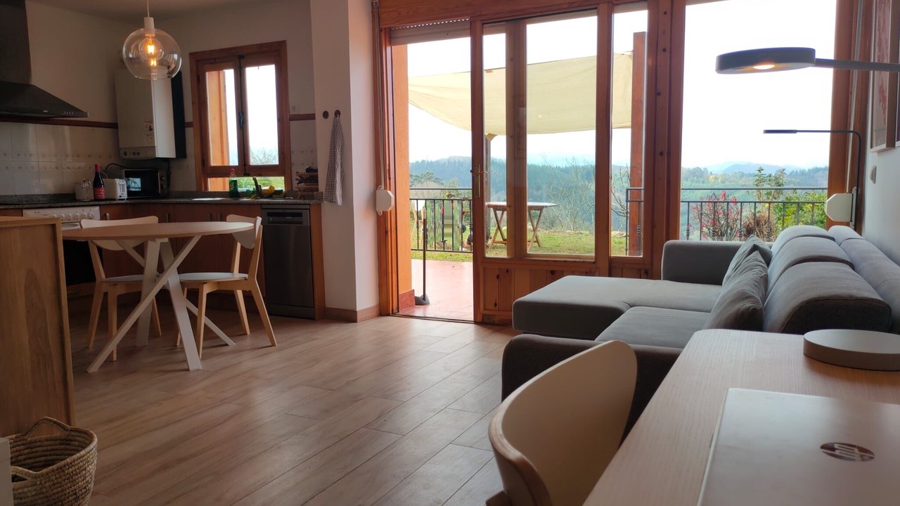 Photo of Livingroom in Canales
