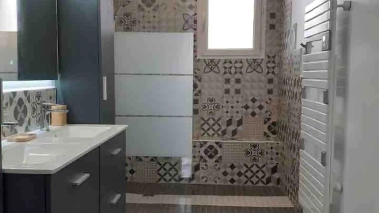 Photo of Bathroom in Morieres-les-Avignon