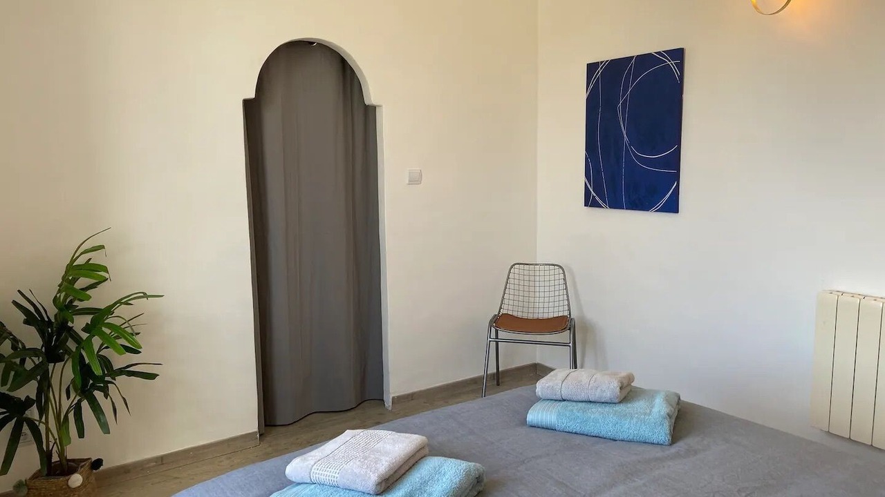 Photo of Bedroom in Morieres-les-Avignon