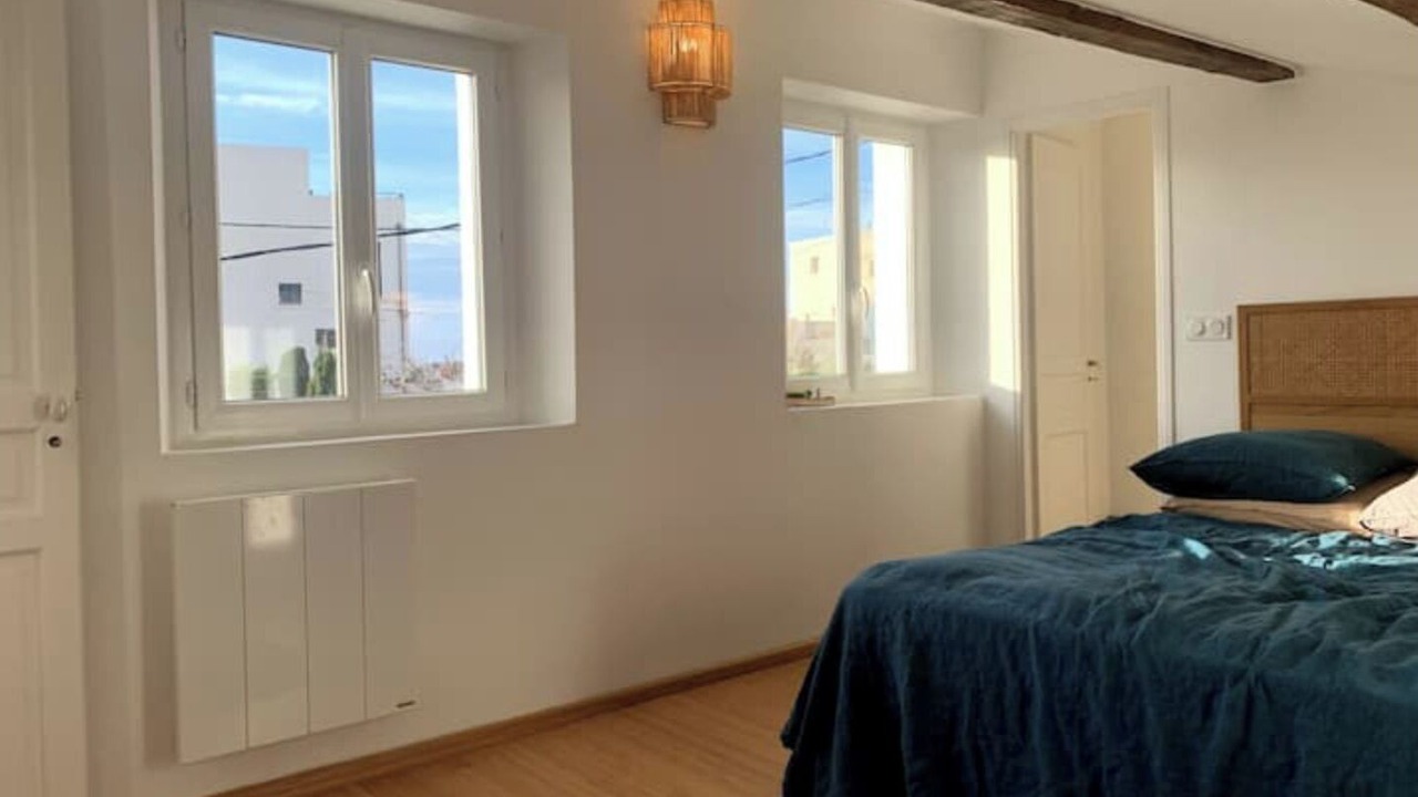 Photo of Bedroom in Endoume