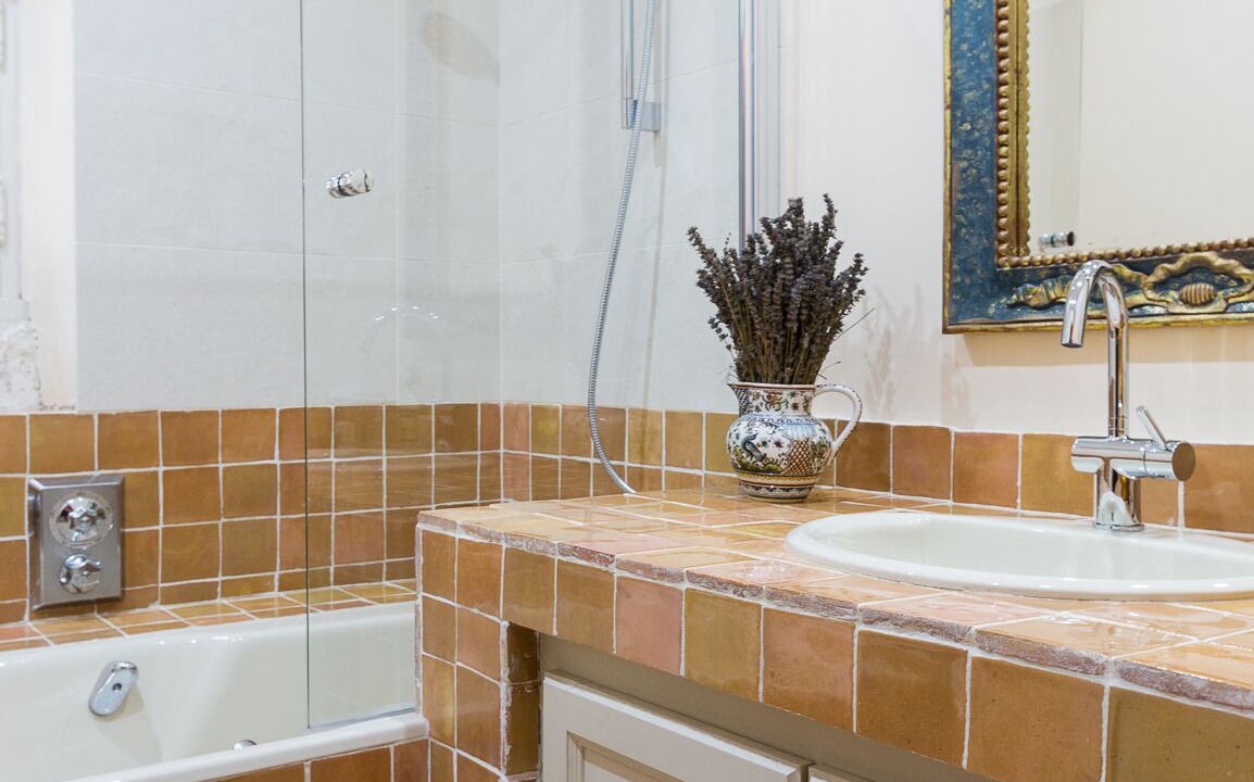 Photo of Bathroom in Eygalieres