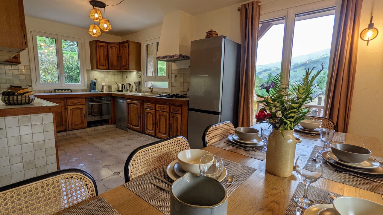 Photo of Kitchen in Campan