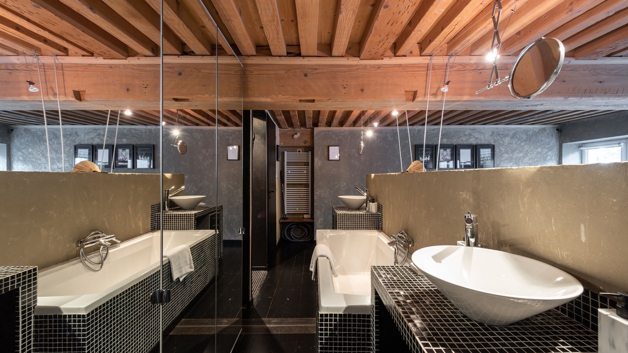 Photo of Bathroom in Boucle - Gros Caillou