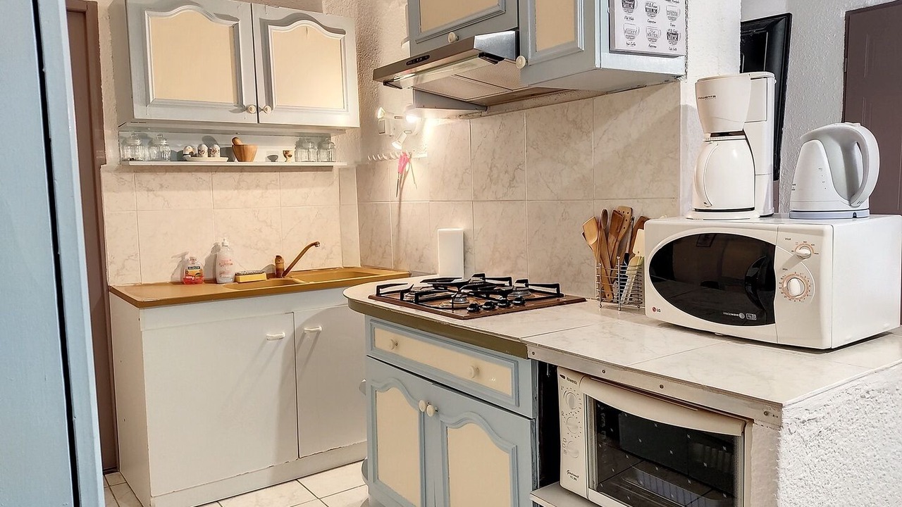 Photo of Kitchen in Saint-Sauveur-de-Cruzieres