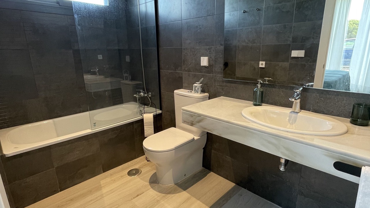 Photo of Bathroom in Cabo Roche
