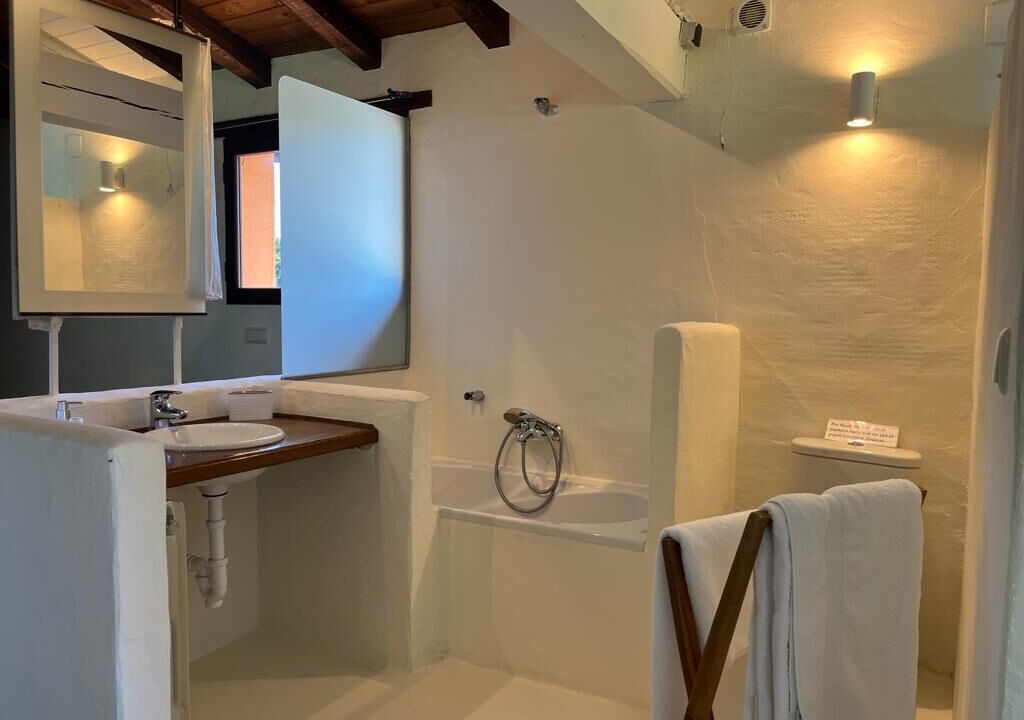 Photo of Bathroom in Candeleda