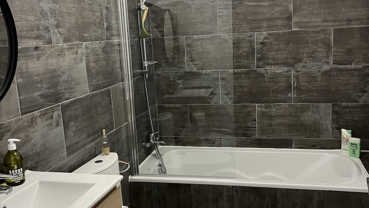 Photo of Bathroom in Caremeau