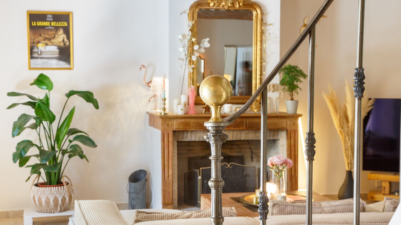 Photo of Livingroom in Maubec