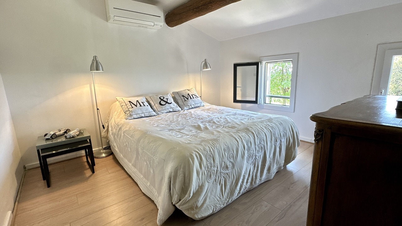 Photo of Bedroom in Lambesc
