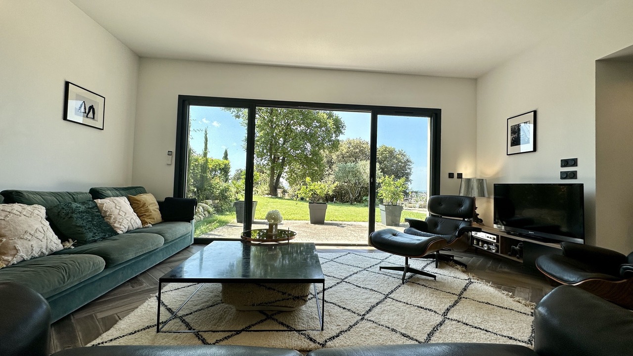 Photo of Livingroom in Lambesc