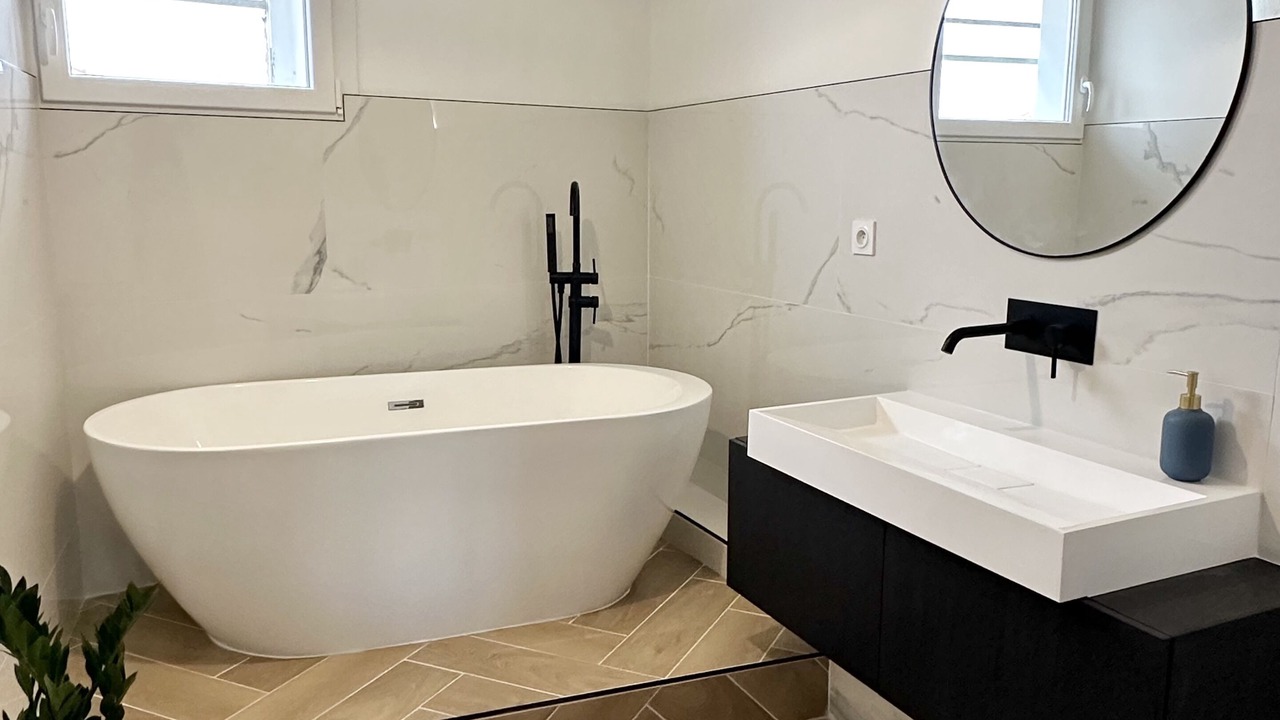Photo of Bathroom in Quartier Administrations