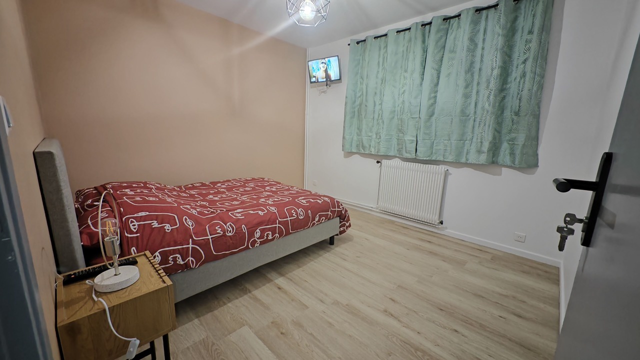 Photo of Bedroom in 5th Arrondissement