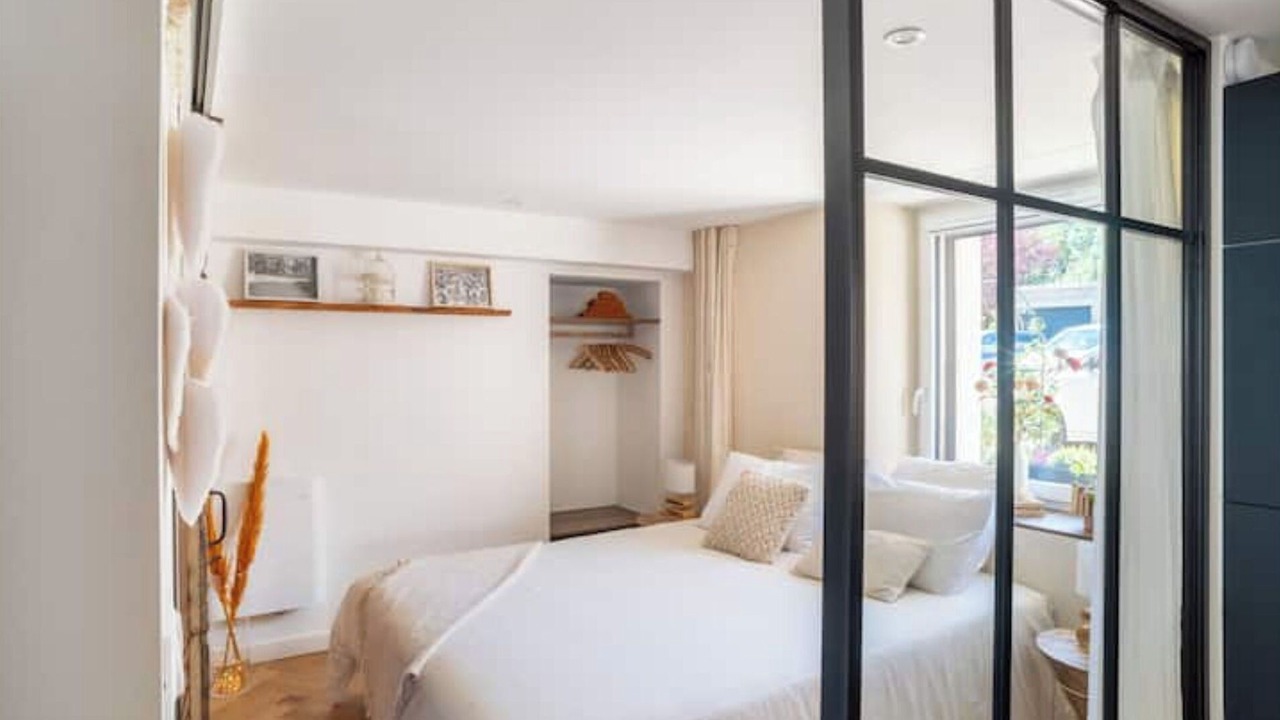Photo of Bedroom in Echenevex