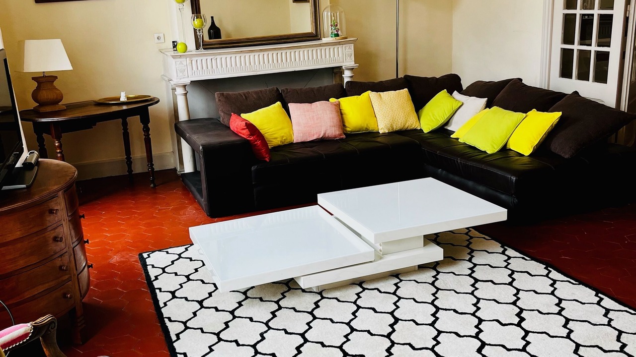 Photo of Livingroom in Nimes City Centre