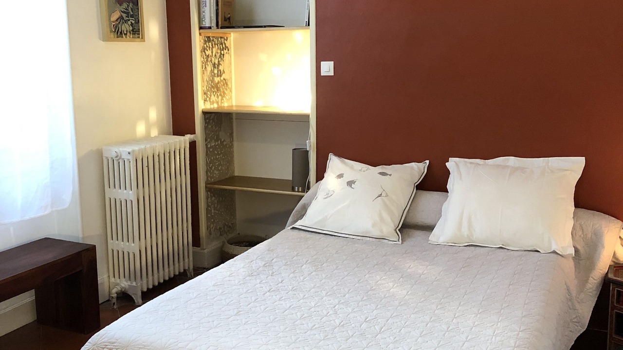 Photo of Bedroom in Nimes City Centre