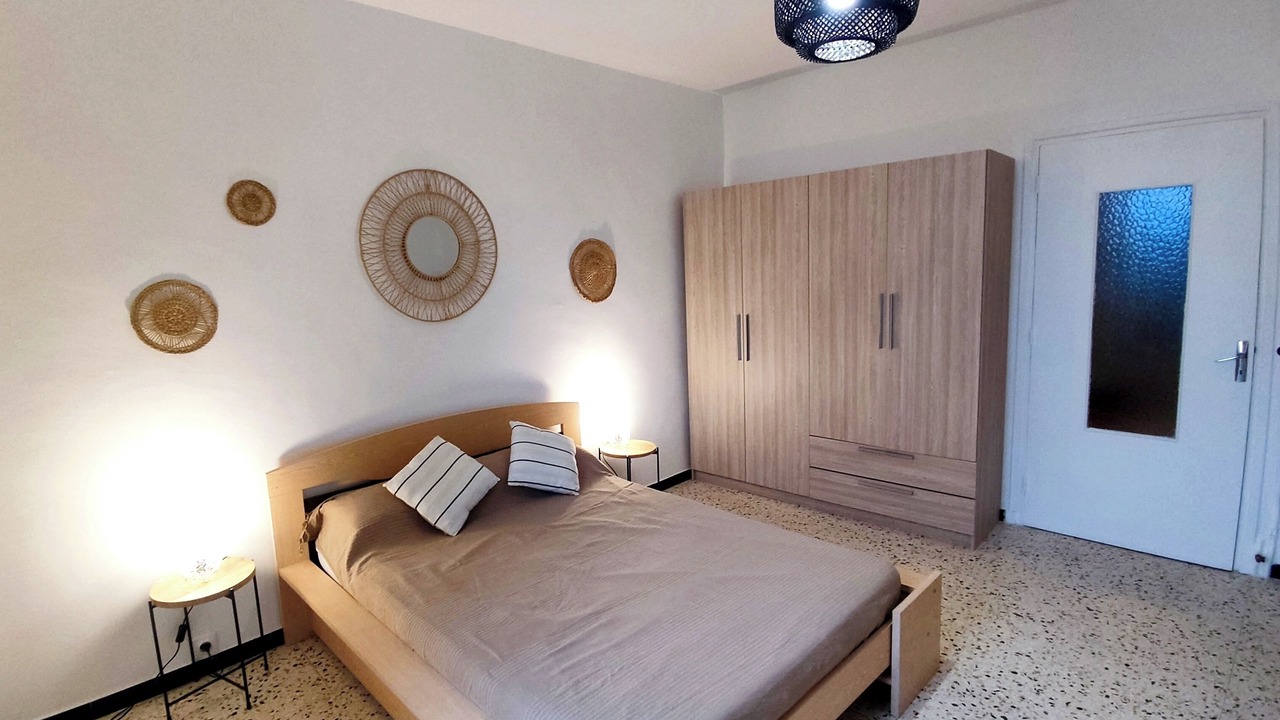 Photo of Bedroom in Saint Alban Auriolles