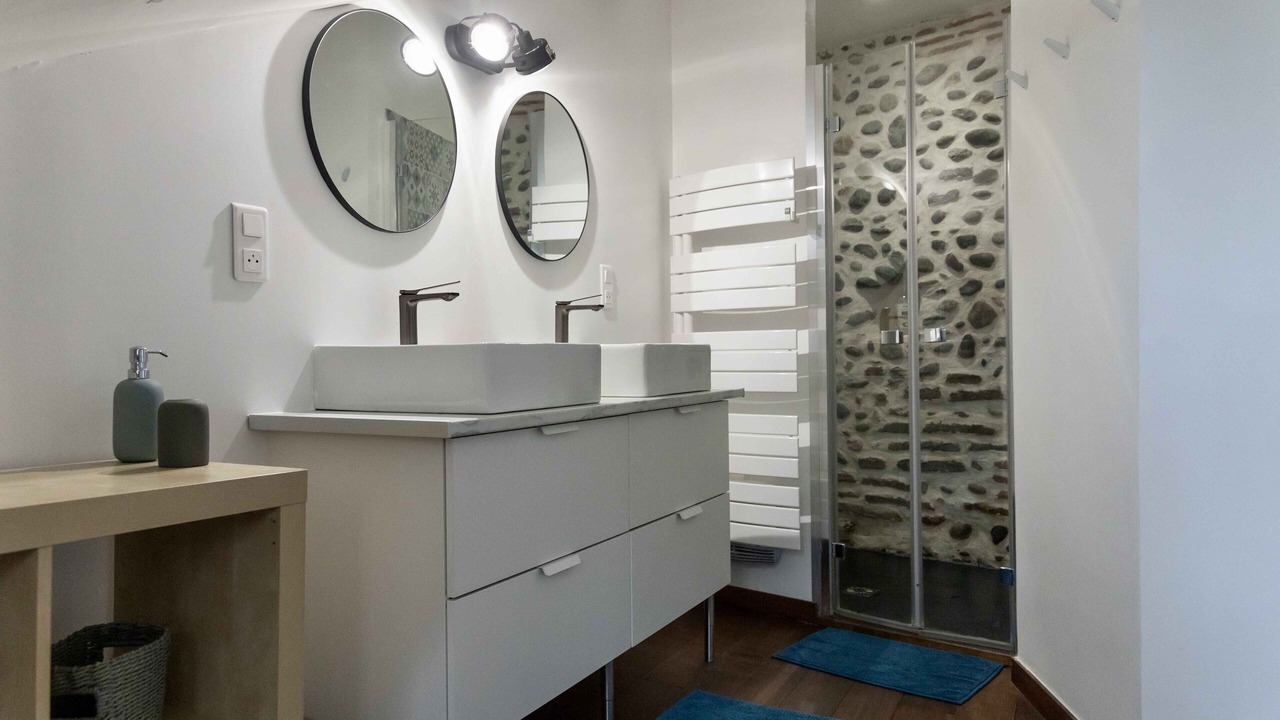 Photo of Bathroom in Centre Ville