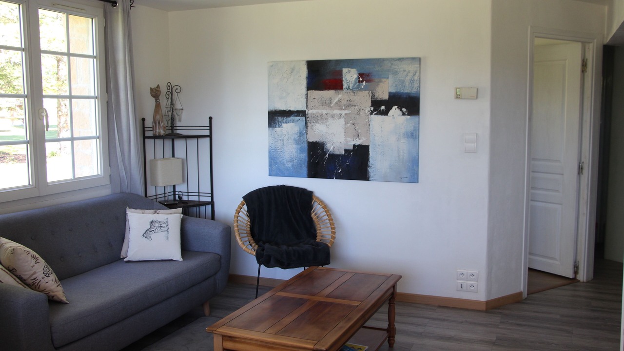 Photo of Livingroom in Echallon