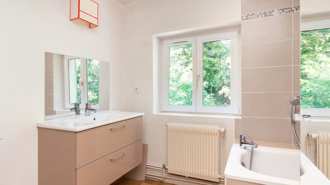 Photo of Bathroom in La Mulatiere