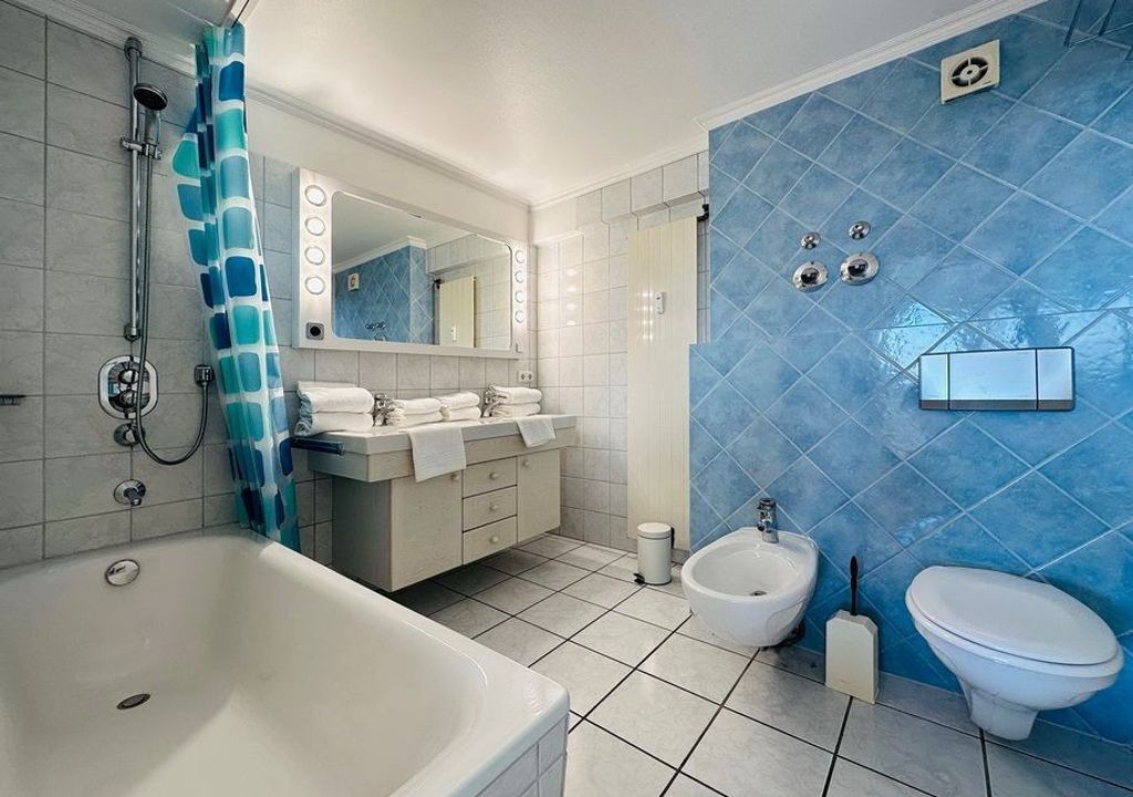 Photo of Bathroom in Tinnum