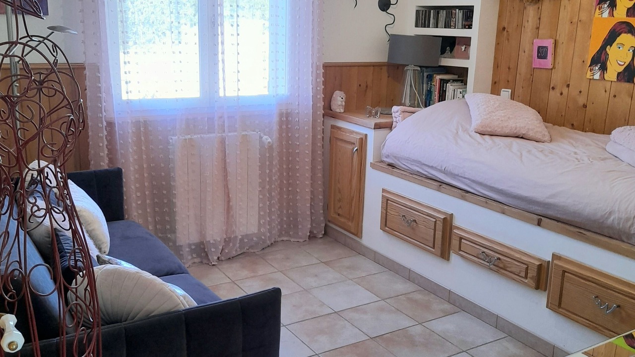 Photo of Bedroom in Ledenon