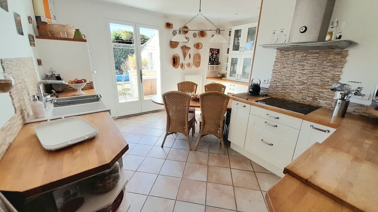 Photo of Kitchen in Ledenon