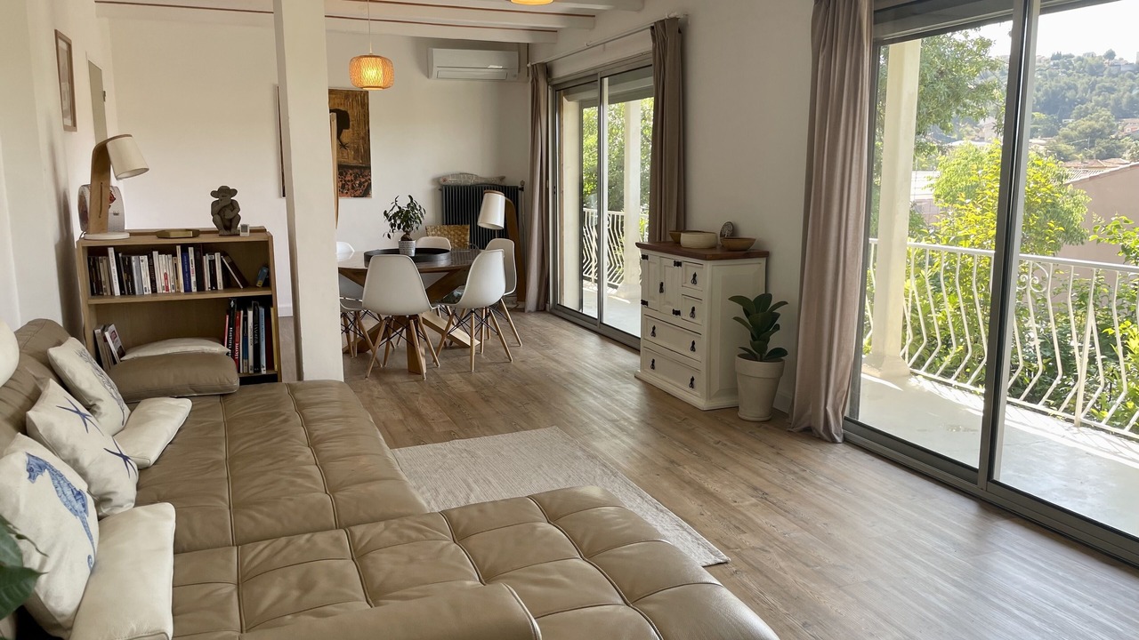 Photo of Livingroom in Ensues-la-Redonne