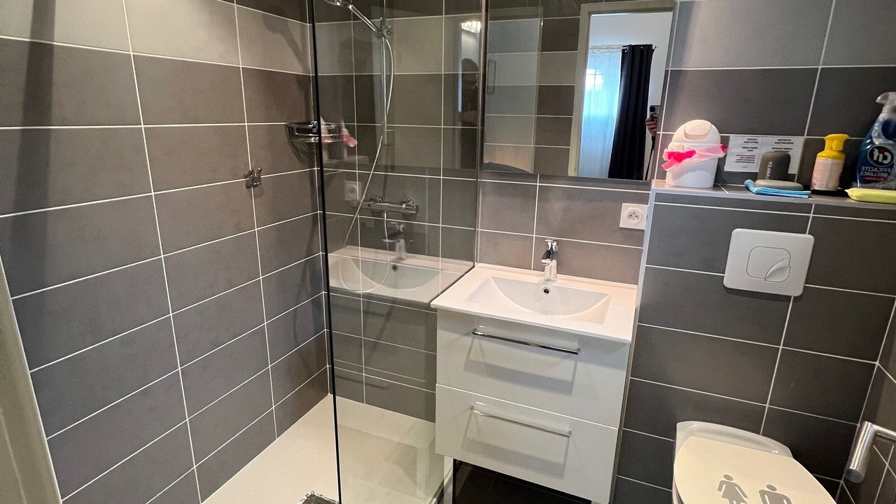 Photo of Bathroom in Saintes-Maries-de-la-Mer