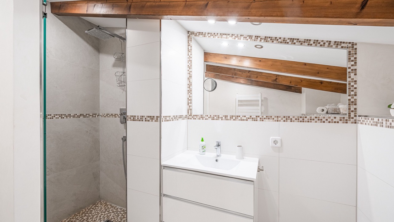 Photo of Bathroom in Crestatx