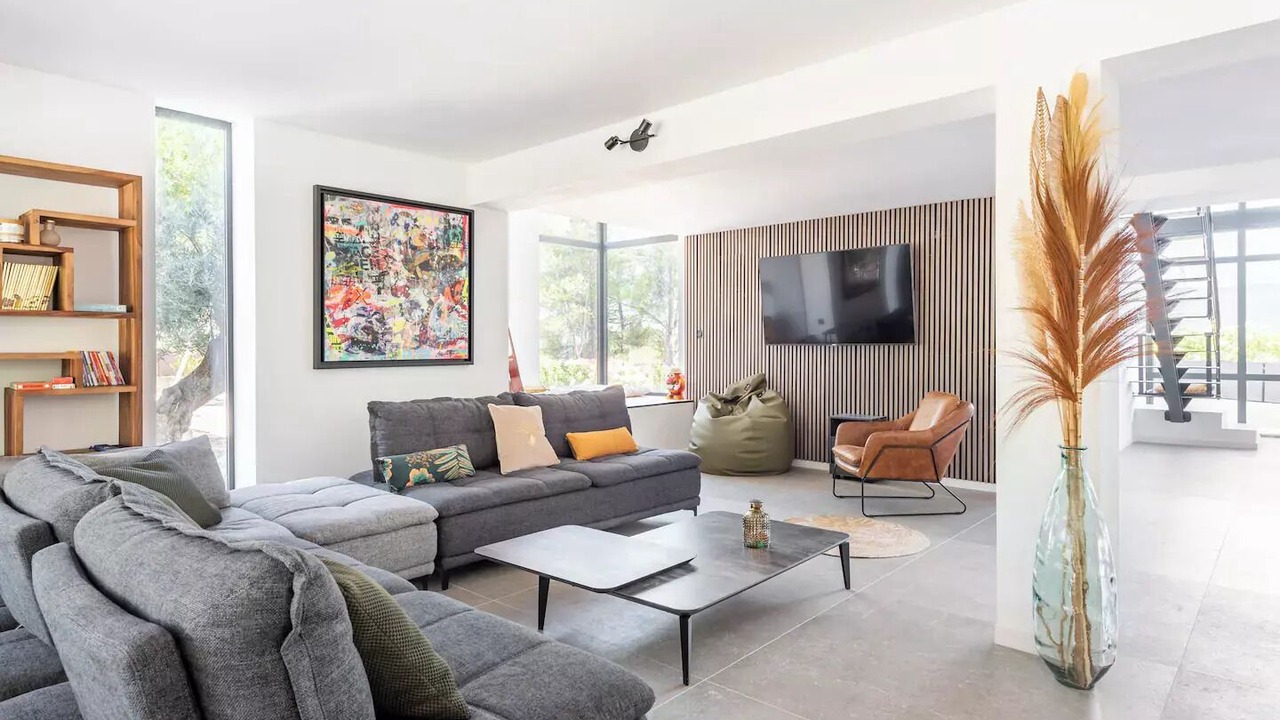 Photo of Livingroom in Fuveau