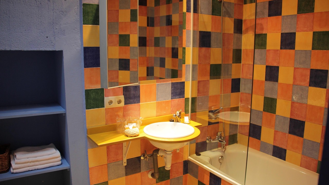 Photo of Bathroom in Valdepenas