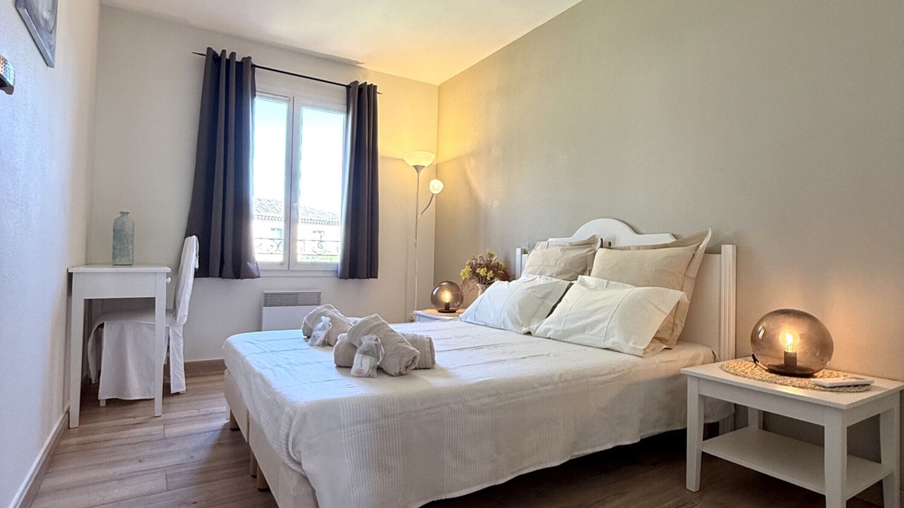Photo of Bedroom in Mallemort