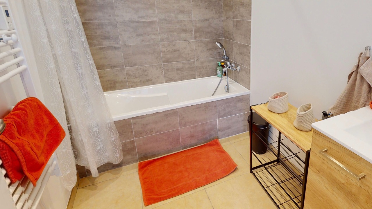 Photo of Bathroom in Brignais