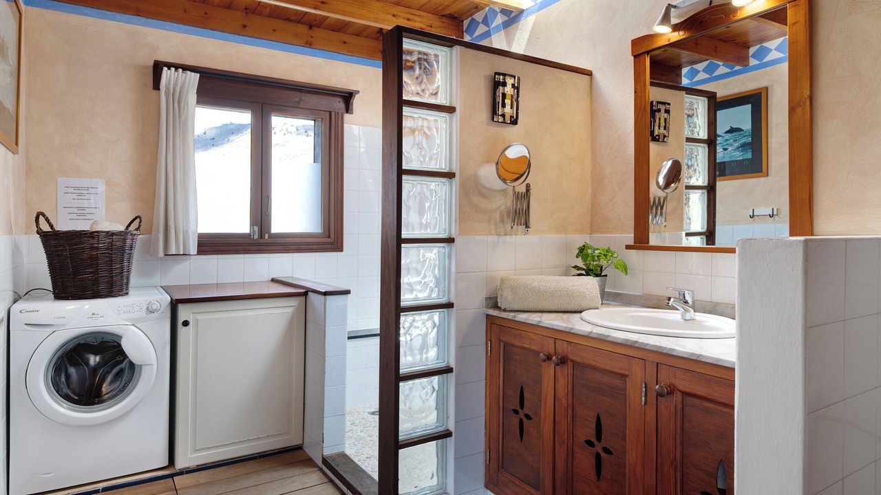 Photo of Bathroom in Haria