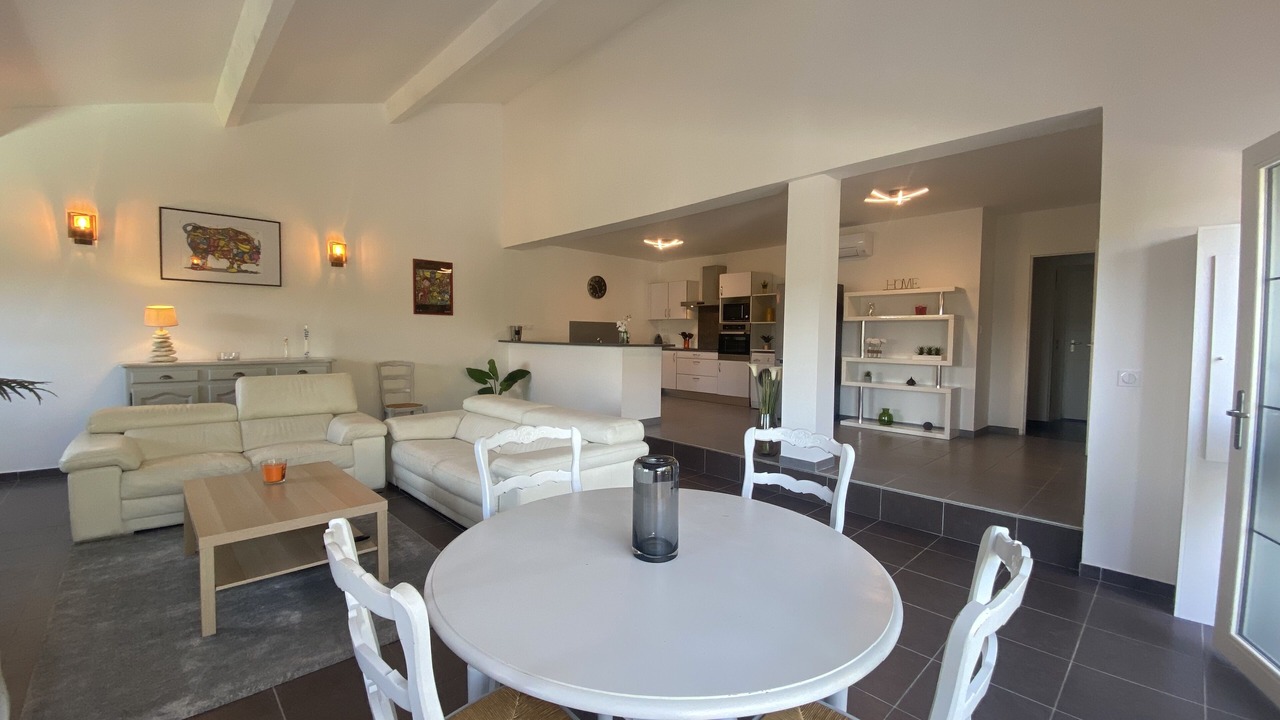 Photo of Livingroom in Caremeau