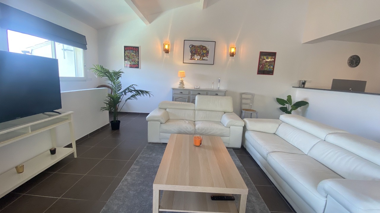 Photo of Livingroom in Caremeau