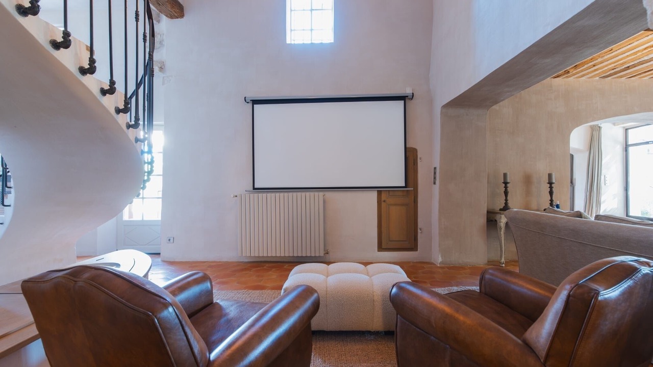 Photo of Livingroom in Apt