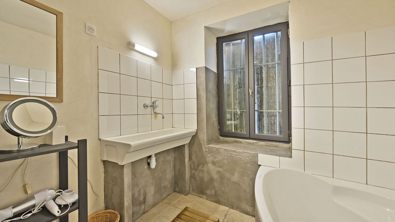 Photo of Bathroom in Barjac