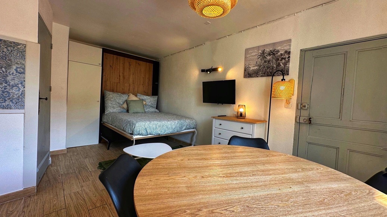 Photo of Bedroom in Remoulins