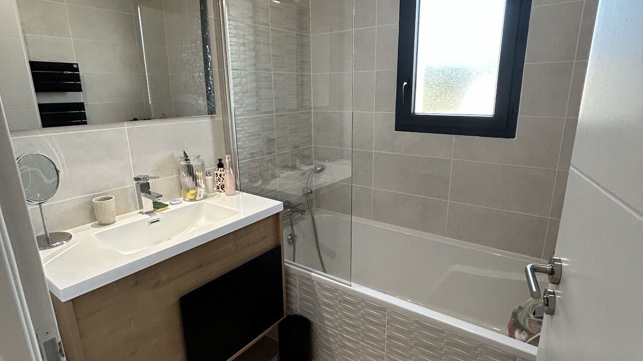 Photo of Bathroom in Poulx