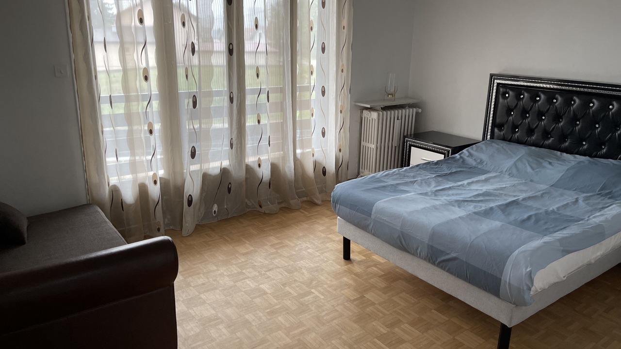 Photo of Bedroom in Lompnes