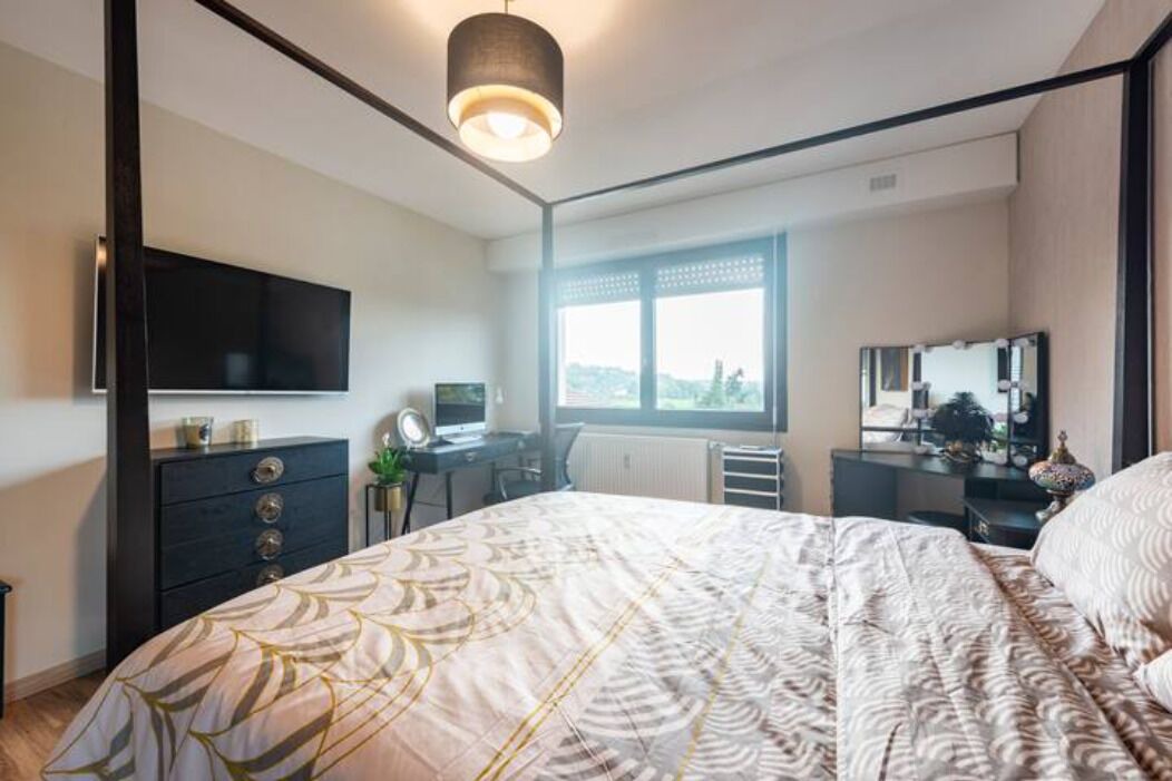 Photo of Bedroom in Etrembieres