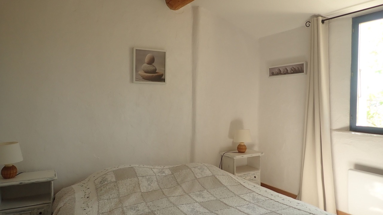 Photo of Bedroom in Aurons