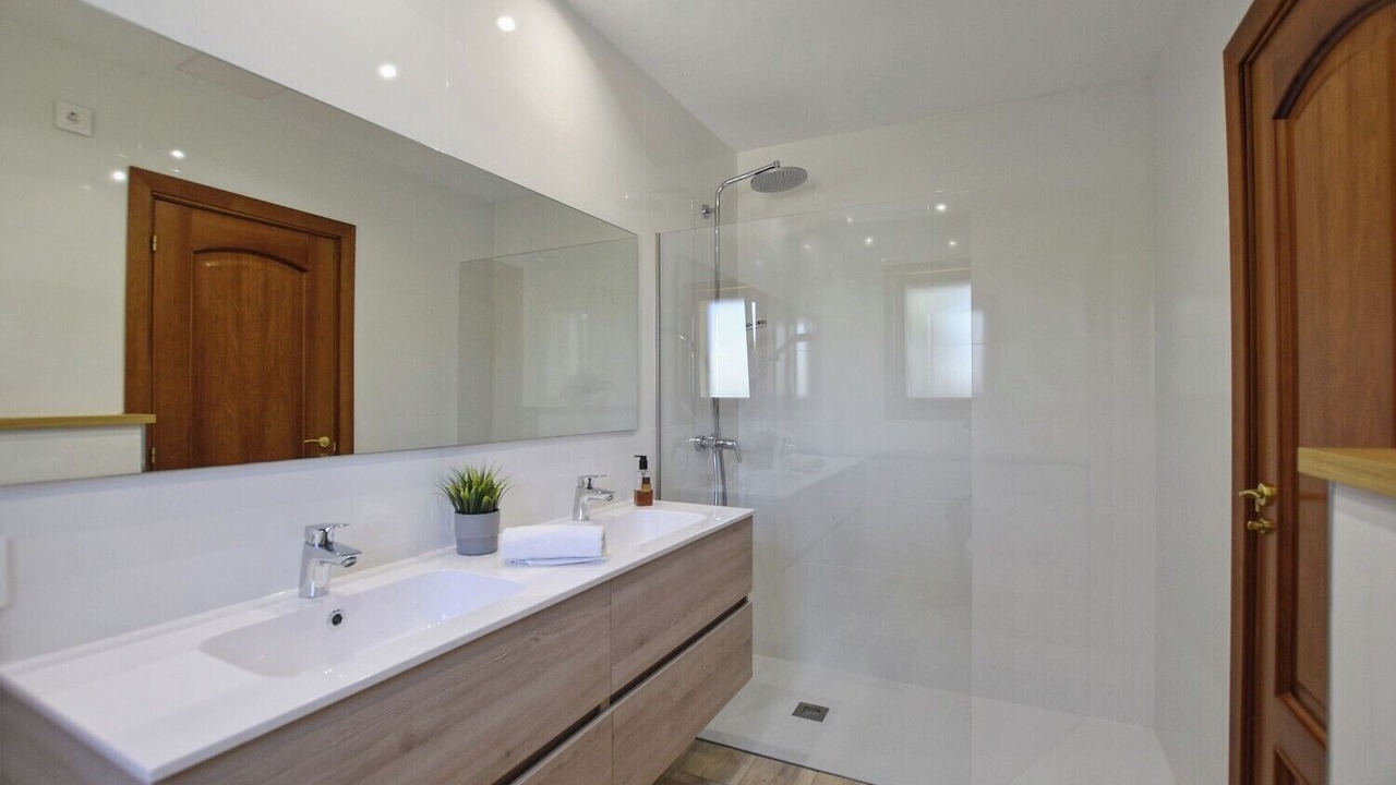 Photo of Bathroom in Crestatx