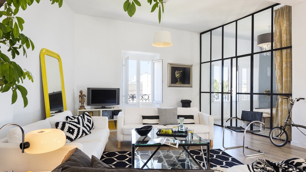 Photo of Livingroom in Alameda