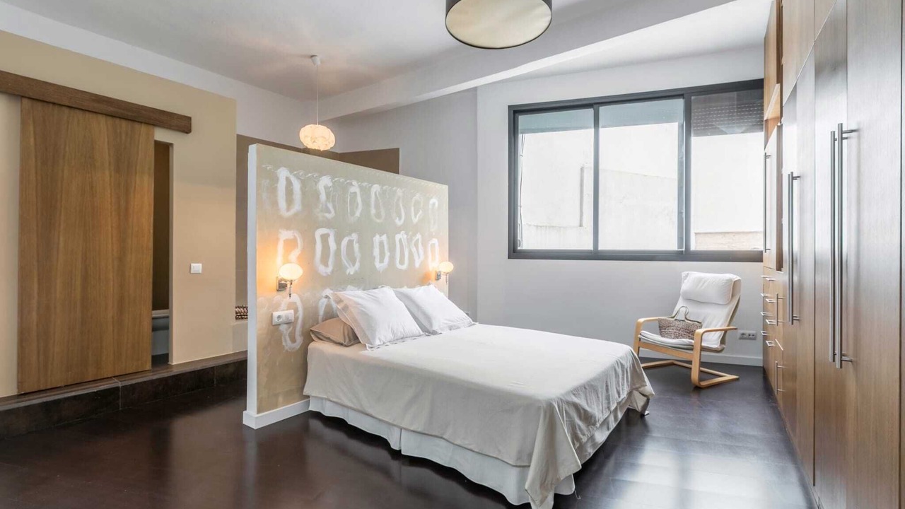 Photo of Bedroom in Alameda